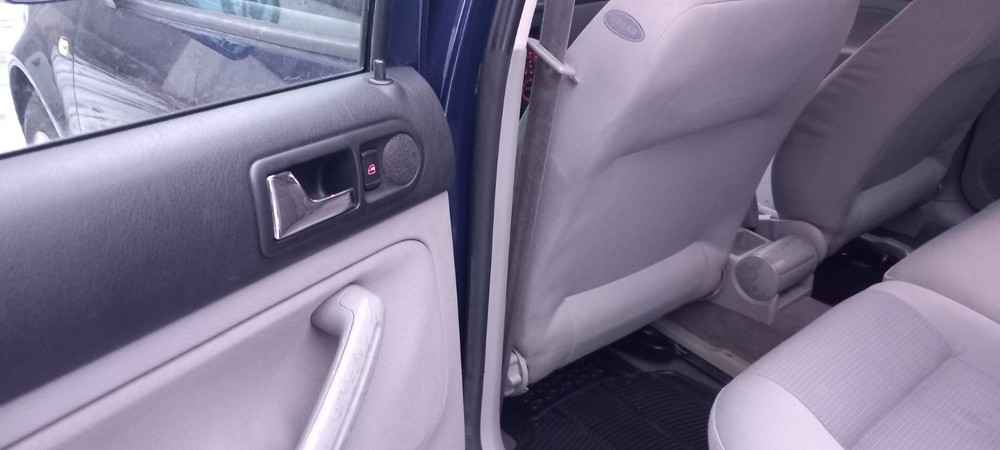 VW Golf 235.984 km 1.900 &euro; Berlin 10178