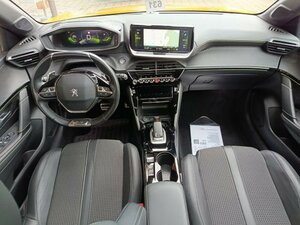 Peugeot 208 1.2 PureTech 130|GT-LINE|PANO|NAVI|RFK Allure 78.000 km 14.460 &euro; Höhenkirchen-Siegertsbrun 85635