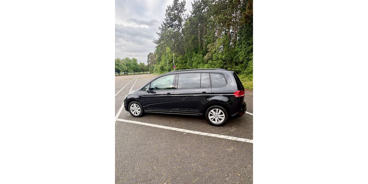 VW Touran 71.000 km 19.650 &euro; Nieder-Olm 55268
