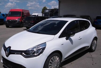 Renault Clio 221.620 km 3.450 &euro; Burgau 89331