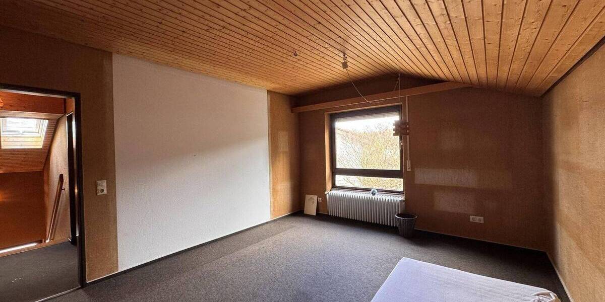 Einfamilienhaus Ellwangen - 7 Zimmer, 167 m&sup2;, 455.000&euro; | Angebot:26167080