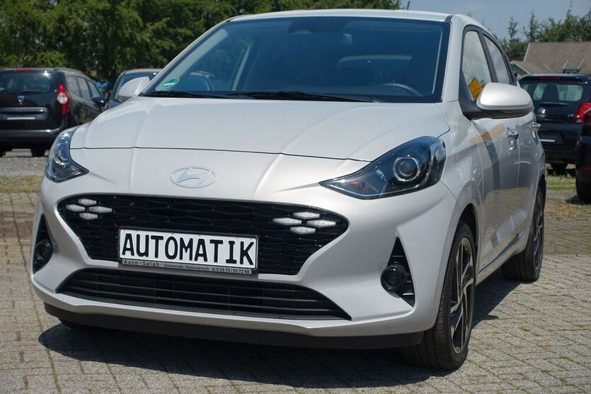i10