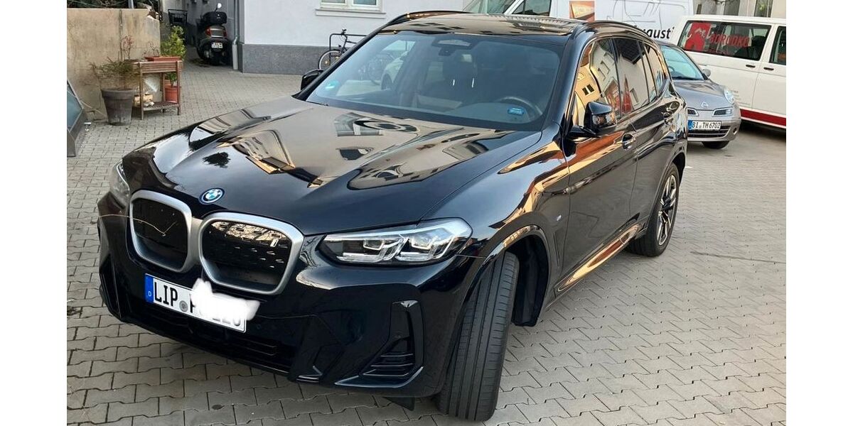 BMW iX3 41.000 km 41.900 &euro; Bad Salzuflen 32107