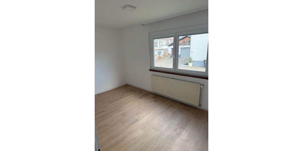 Etagenwohnung Weil am Rhein - 3 Zimmer, 85 m&sup2;, 1.300&euro; | Angebot:26306167