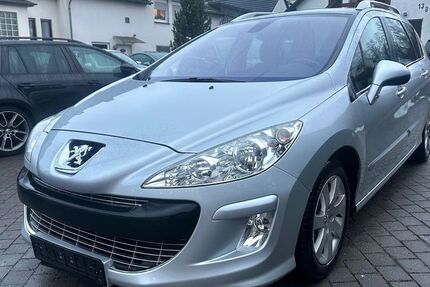 Peugeot 308 202.000 km 1.790 &euro; Meschede 59872