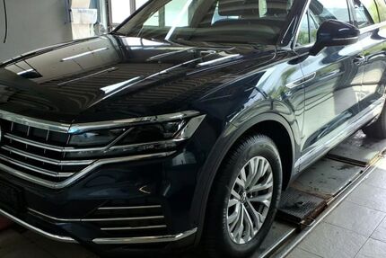 VW Touareg 63.391 km 43.900 &euro; Rastede/ Wahnbek 26180
