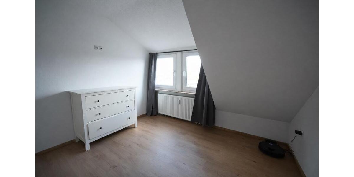 Dachgeschoßwohnung Bremen Neustadt - 2.5 Zimmer, 46 m&sup2;, 595&euro; | Angebot:26231028