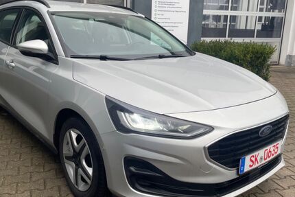 Ford Focus 52.998 km 16.699 &euro; Leuna 06237