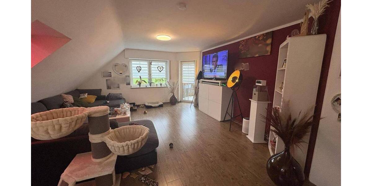 Etagenwohnung Moers Kapellen-Mitte - 3 Zimmer, 110 m&sup2;, 289.000&euro; | Angebot:26092484