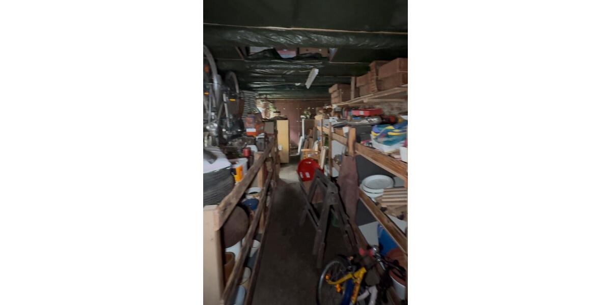 LAGER, LAGER, LAGER… BAUERNHAUS MIT SCHEUNE MIETEN ODER KAUFEN 5 zimmer