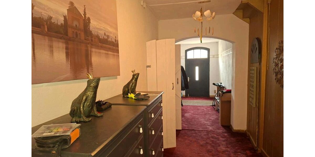 Mehrfamilienhaus, Wohnhaus Burg - 13 Zimmer, 370 m&sup2;, 299.000&euro; | Angebot:27126514