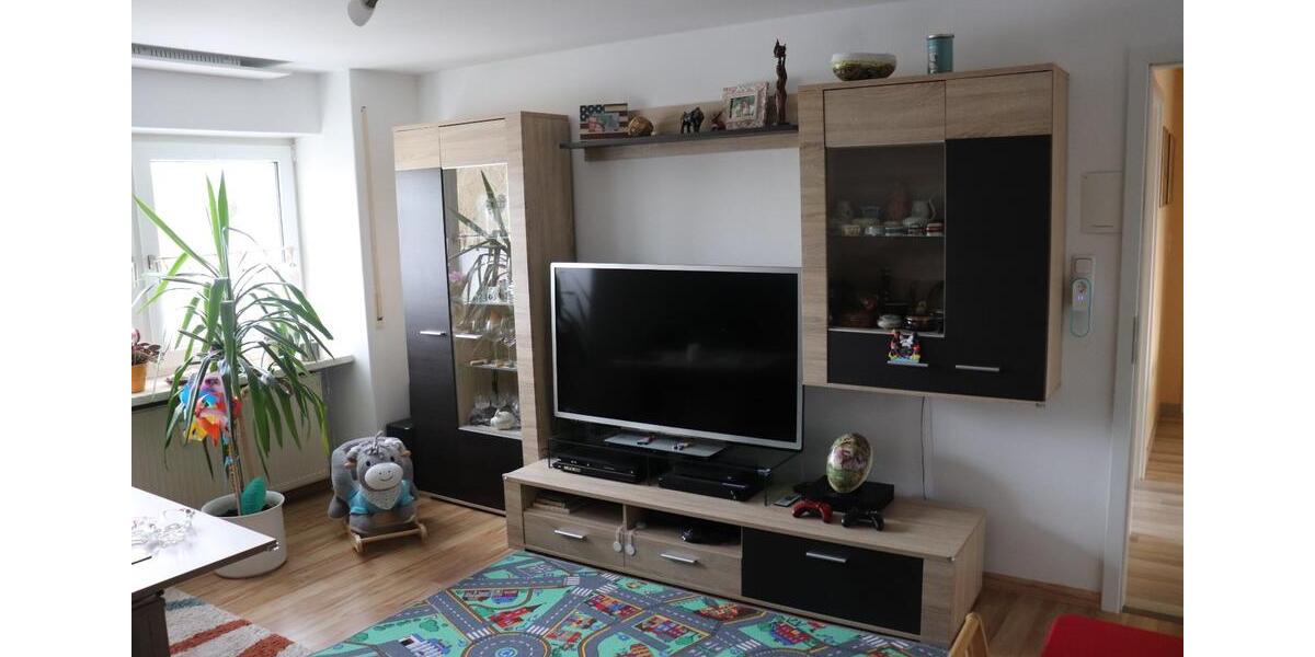 Dachgeschoßwohnung Teublitz - 3 Zimmer, 109 m&sup2;, 820&euro; | Angebot:26004649