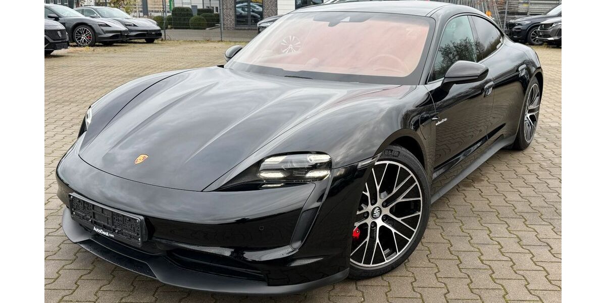 Porsche Taycan 180.800 km 48.195 &euro; Gronau 48599