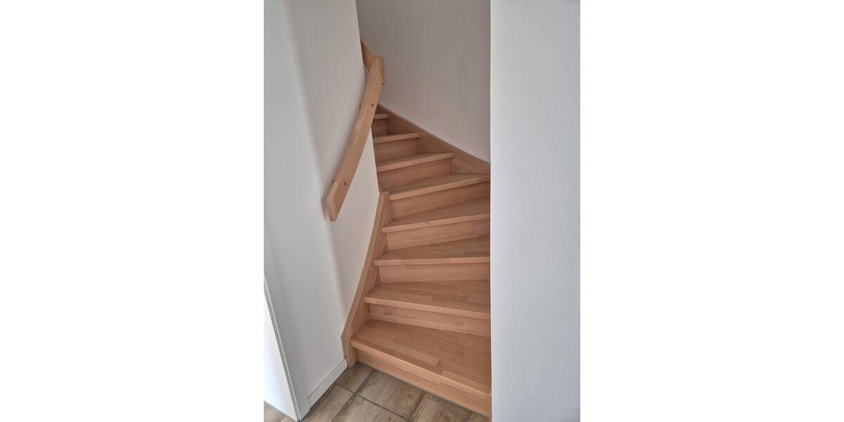 Etagenwohnung Magdeburg Ottersleben - 5 Zimmer, 135 m&sup2;, 1.800&euro; | Angebot:26071819