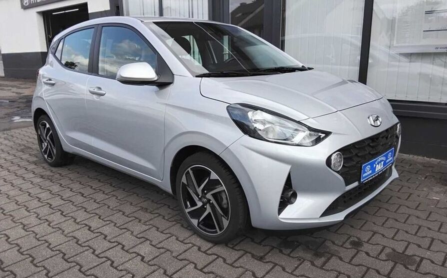 i10