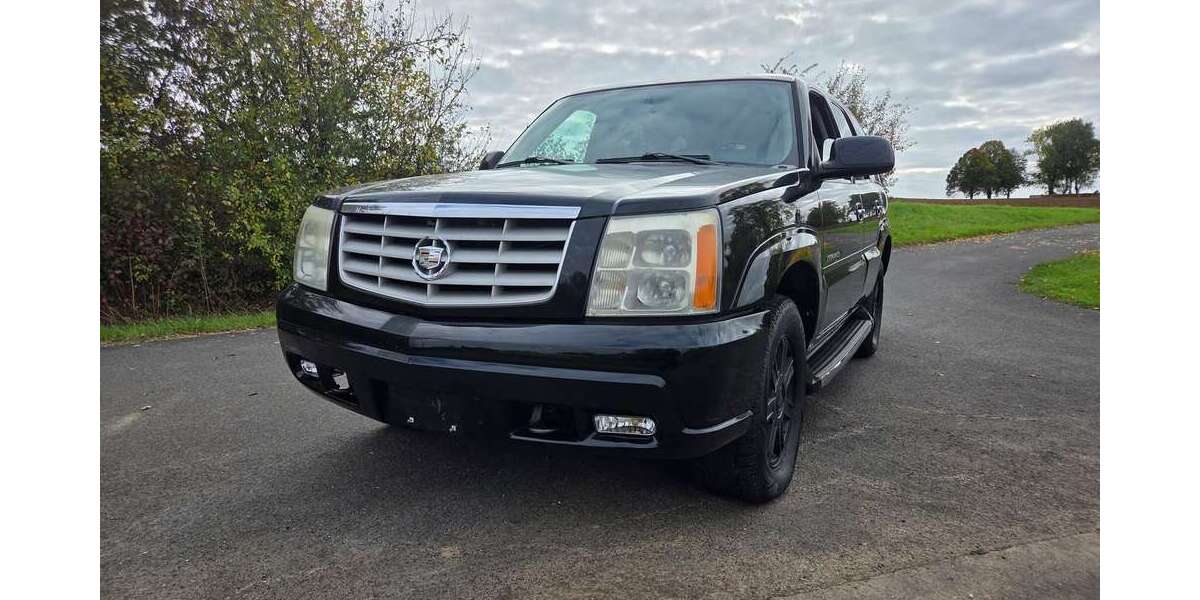 Cadillac Escalade 169.700 km 11.900 € Giebelstadt-Herchsheim 97232
