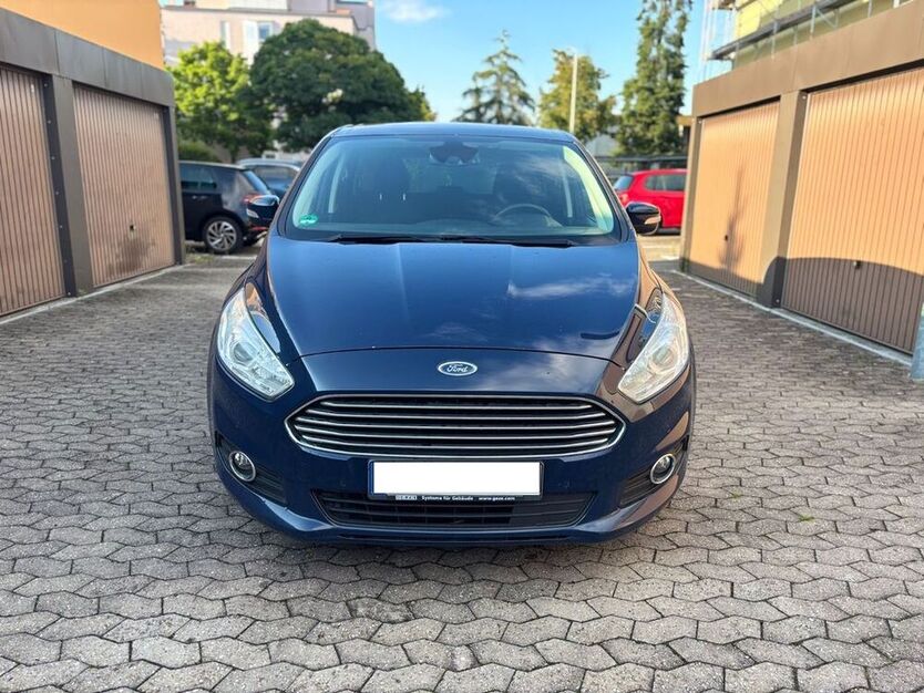 S-Max