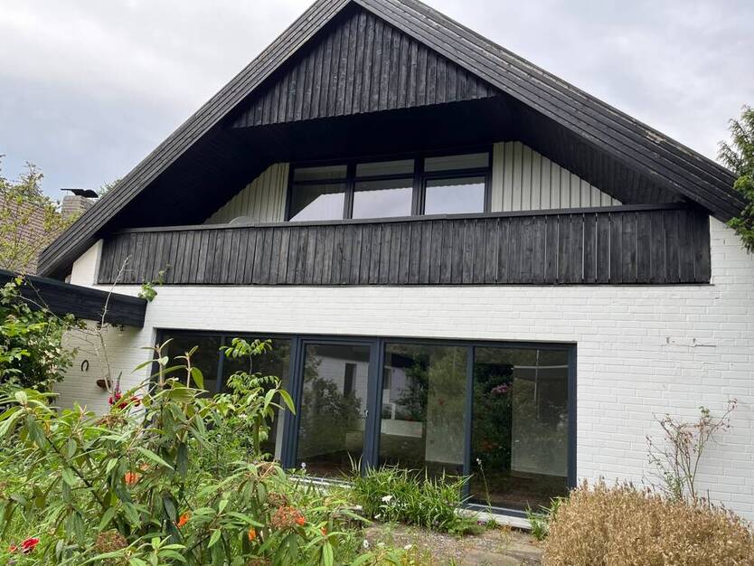 Großartiges Ein-Familie-Haus mit Einliegerwohnung in Schloß Ricklingen zu vermieten 5 zimmer