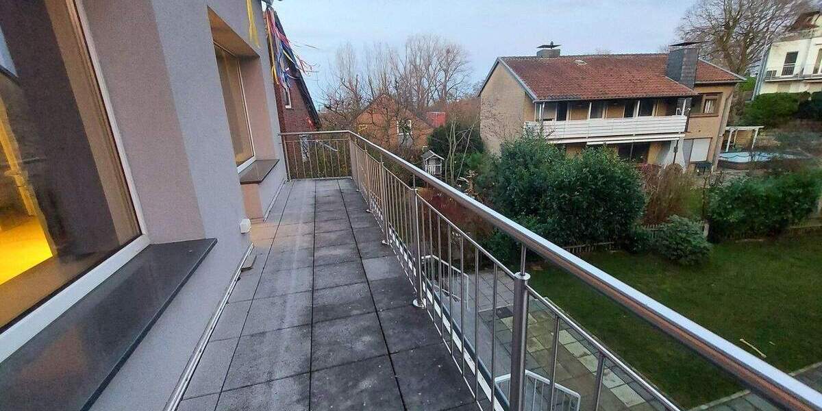 Etagenwohnung Aachen Aachen-Mitte - 3 Zimmer, 94 m&sup2;, 1.034&euro; | Angebot:24228838