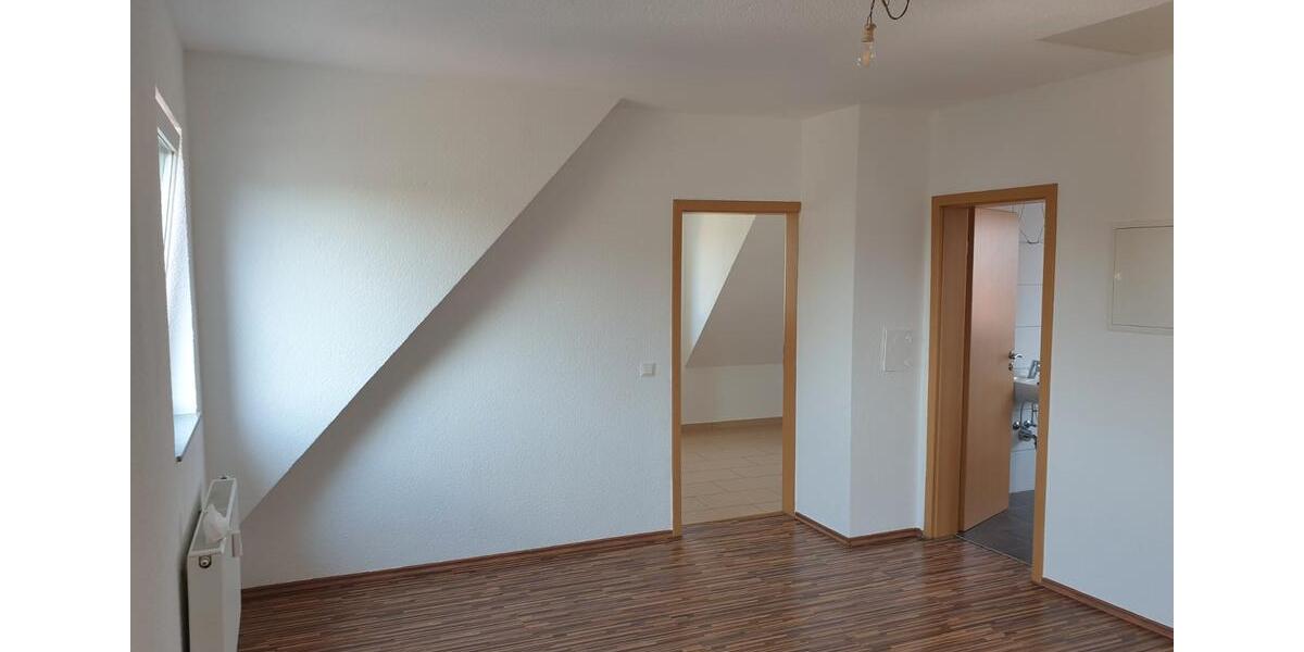 Dachgeschoßwohnung Worms Vororte Südwest - 2 Zimmer, 60 m&sup2;, 700&euro; | Angebot:26367775