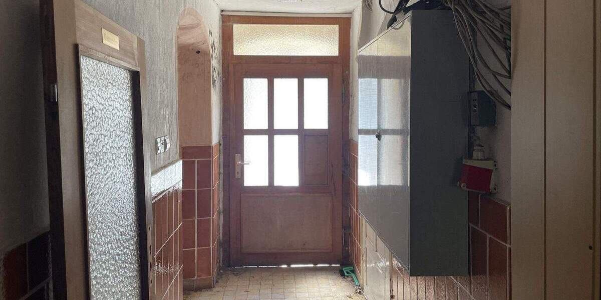 Mehrfamilienhaus, Wohnhaus Glashütte - 5 Zimmer, 126 m&sup2;, 45.000&euro; | Angebot:25704970