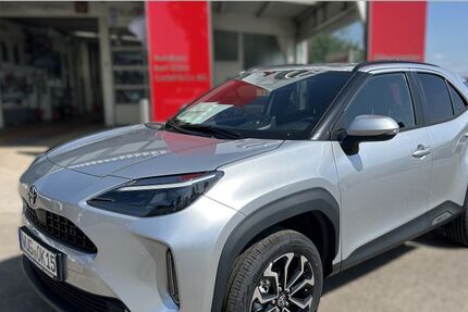 Toyota Yaris Cross 1.500 km 30.590 &euro; Dittenheim 91723