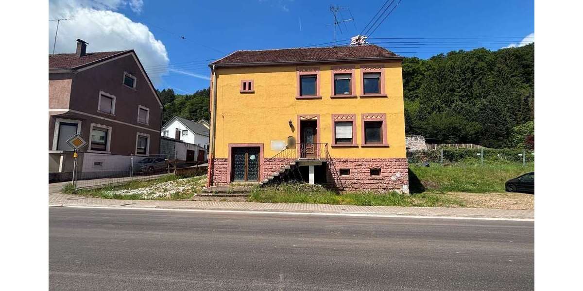 Einfamilienhaus Beckingen - 7 Zimmer, 160 m&sup2;, 115.000&euro; | Angebot:26578425