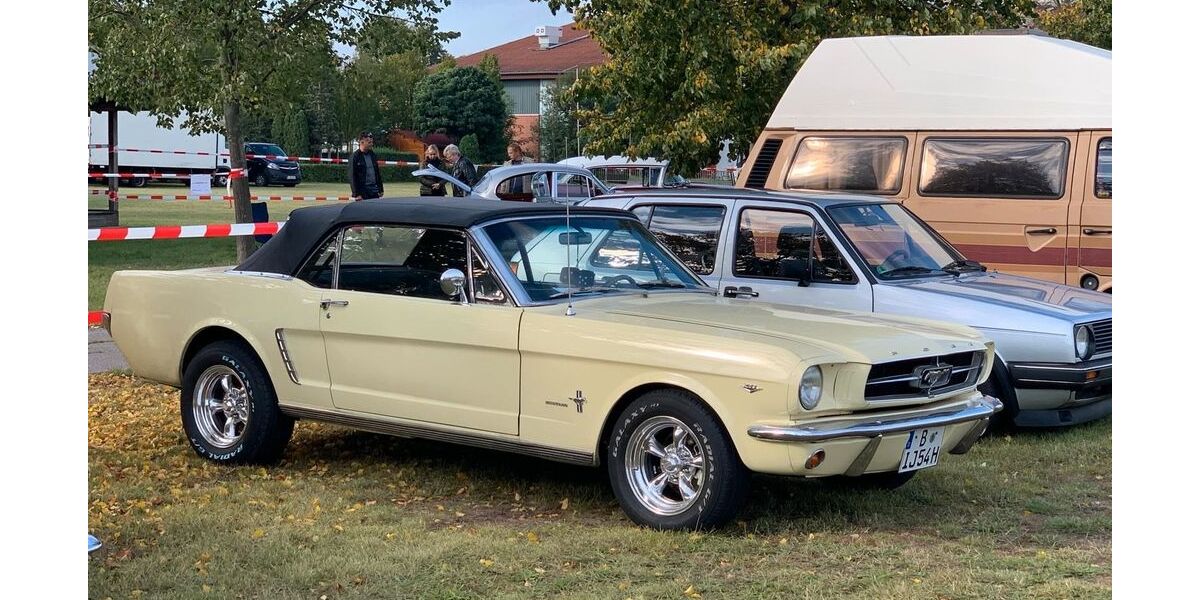 Ford Mustang 2.000 km 34.900 &euro; Oberkrämer 16727