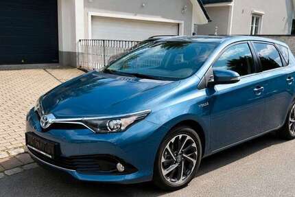 Toyota Auris 95.200 km 14.500 &euro; Heinrichshofen 86492