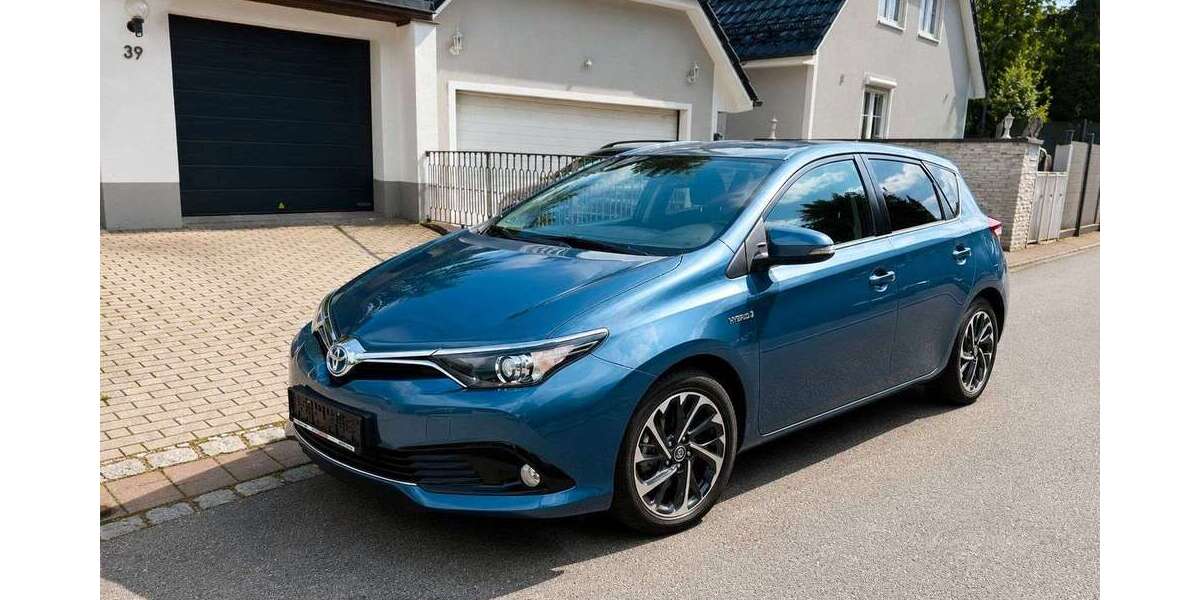 Toyota Auris 95.200 km 14.500 &euro; Heinrichshofen 86492