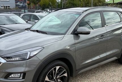 Hyundai TUCSON 62.909 km 21.989 € Leipzig 04179