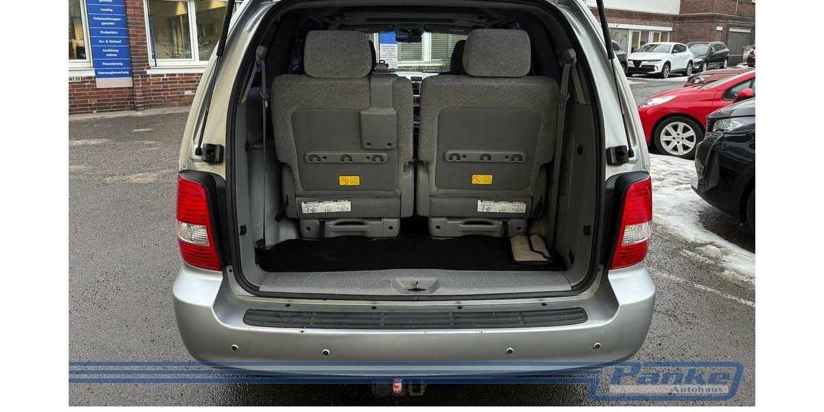 Kia Carnival 2.9 CRDi EX Aut.*6Sitz*Export*Pano*SHZ* 208.364 km 3.000 &euro; Berlin 13187