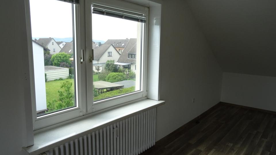 Dachgeschoßwohnung Nordstemmen - 3 Zimmer, 60 m&sup2;, 490&euro; | Angebot:25415067