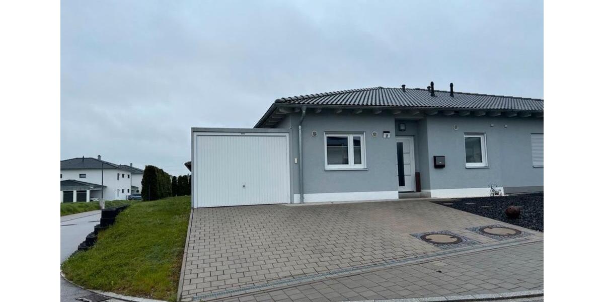 Doppelhaus Bungalow Halite zu vermieten in Maxhütte-Haidhof 93142 3 zimmer