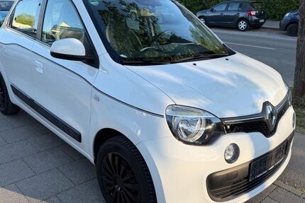 Renault Twingo 81.000 km 5.990 &euro; München 81825
