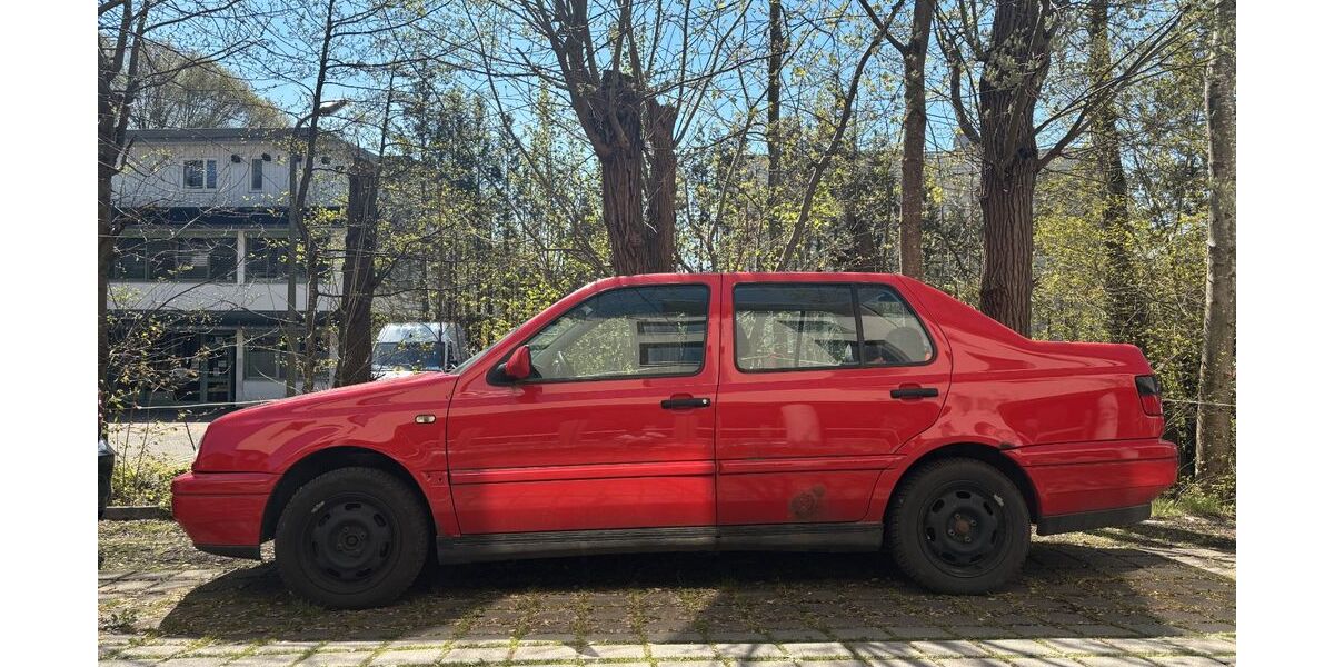VW Vento 115.000 km 2.450 &euro; Starnberg 82319