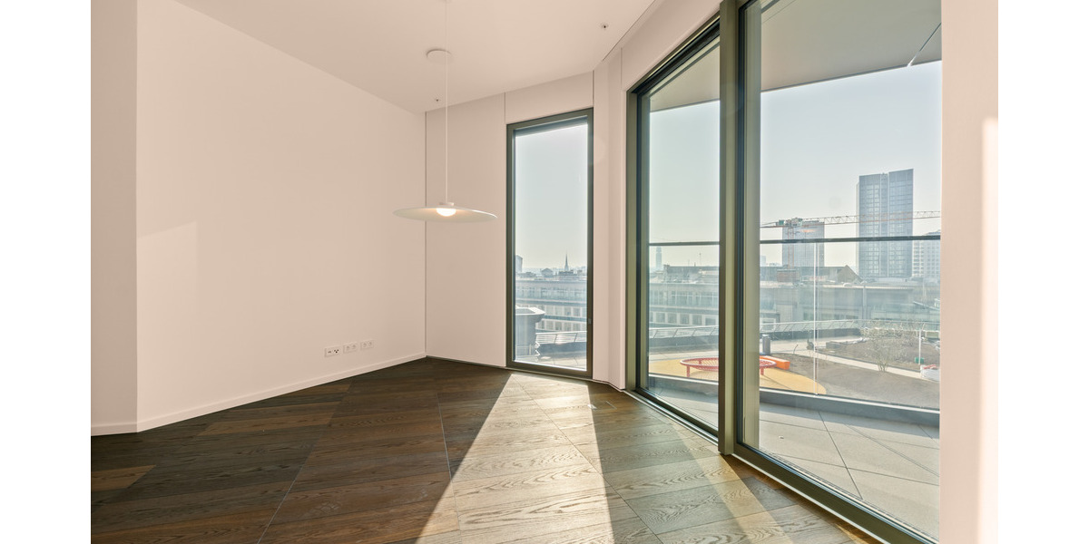 Etagenwohnung Frankfurt am Main Innenstadt - 2 Zimmer, 82 m&sup2;, 2.115&euro; | Angebot:26092972
