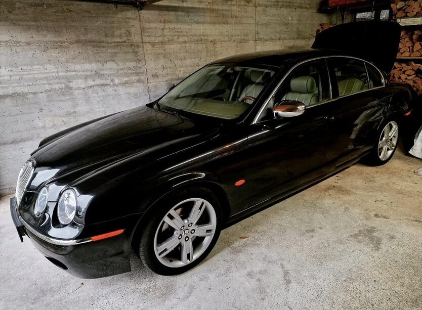 Jaguar S-Type 98.500 km 14.900 € Baden-Baden 76530