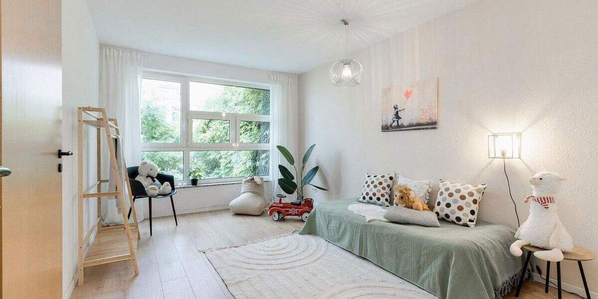 Hochwertige 4-Zimmer-Wohnung mit Wellness-Sauna und großzügiger Dachterrasse 4 zimmer