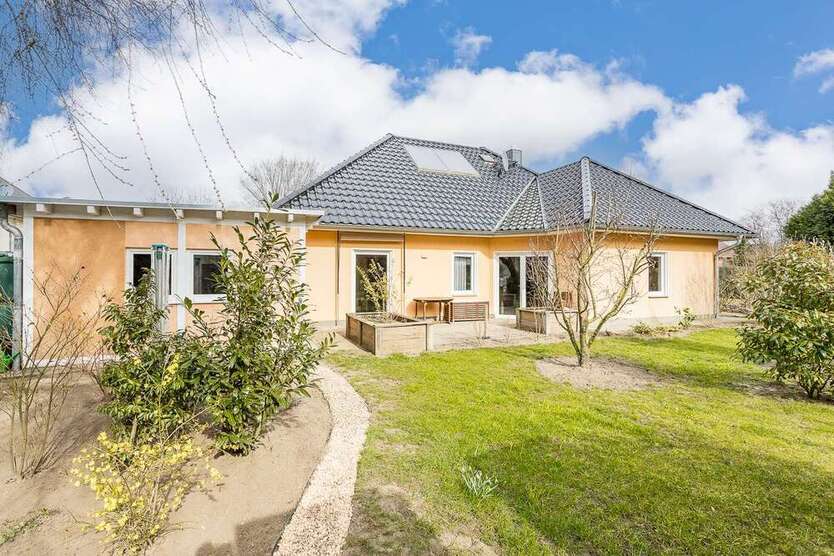 Haus zum Kaufen in Potsdam 695.000 € 116.84 m²