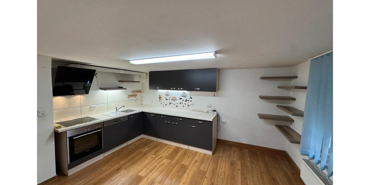 Mehrfamilienhaus, Wohnhaus Künzelsau - 9 Zimmer, 200 m&sup2;, 259.000&euro; | Angebot:26185425