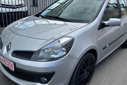 Renault Clio 142.500 km 3.900 &euro; Bremen 28215