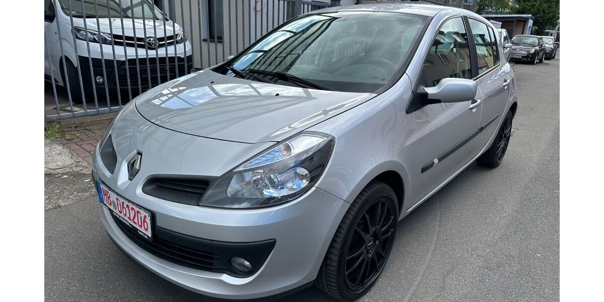 Renault Clio 142.500 km 3.900 &euro; Bremen 28215