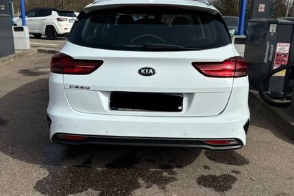 Kia ceed / Ceed 108.000 km 12.600 &euro; karlsruhe 76131