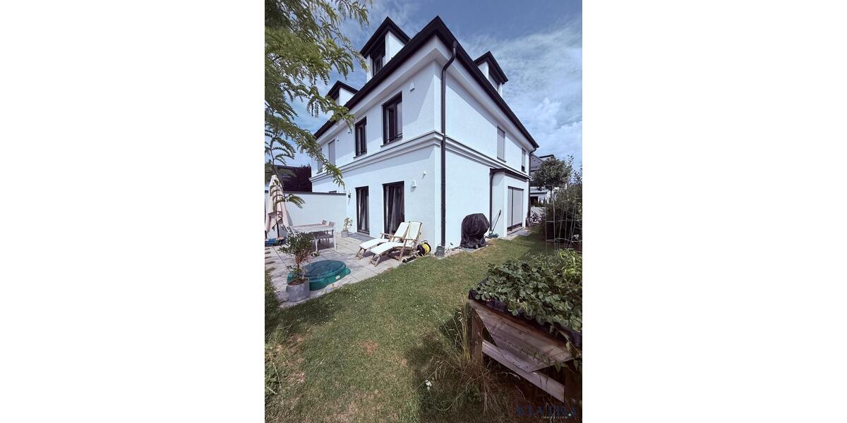 Doppelhaushälfte München Bogenhausen - 5 Zimmer, 144 m&sup2;, 3.970&euro; | Angebot:26247760