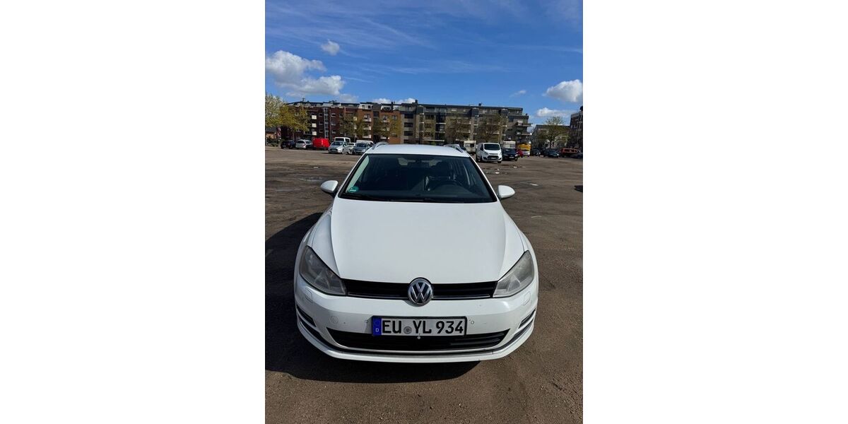 VW Golf 303.000 km 5.500 &euro; Euskirchen 53879