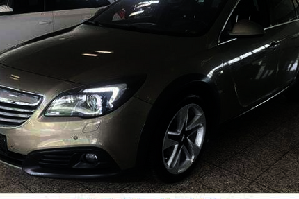 Opel Insignia 142.920 km 9.990 &euro; Wuppertal 42329