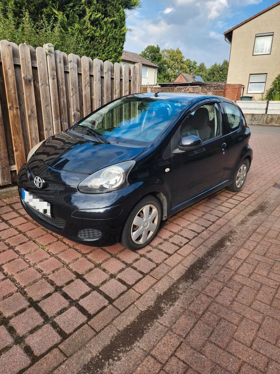Aygo (X)
