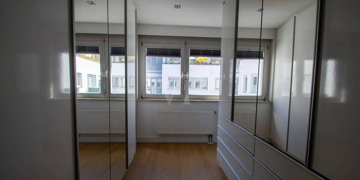 Etagenwohnung Suhl - 4 Zimmer, 184 m&sup2;, 399.000&euro; | Angebot:25742632