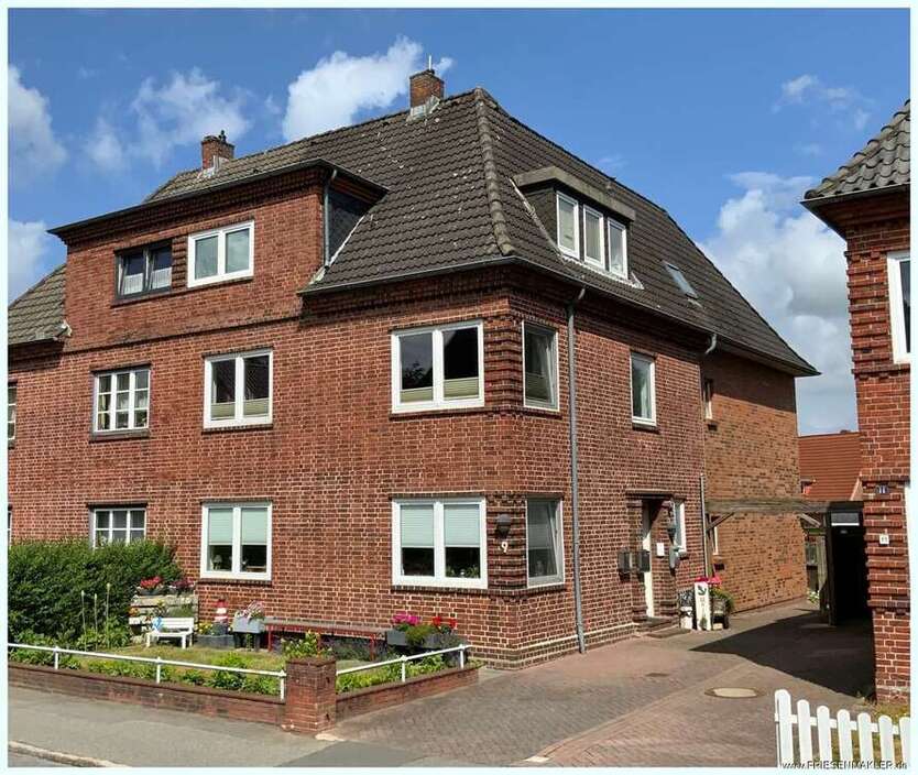 Haus zum Kaufen in Husum 329.900 € 190 m²
